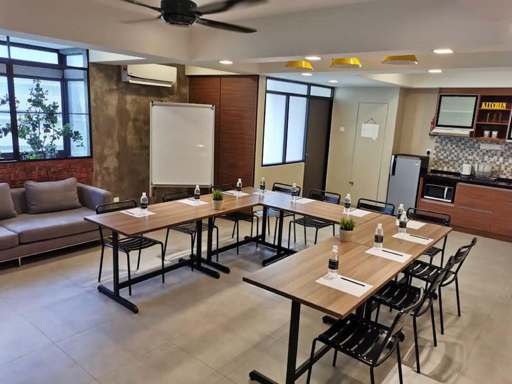 武吉免登华侨城套房公寓式酒店 吉隆坡 外观 照片