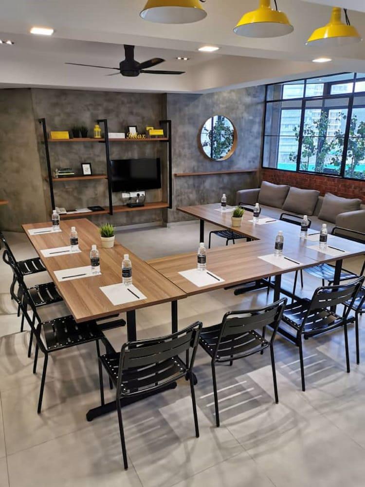 武吉免登华侨城套房公寓式酒店 吉隆坡 外观 照片